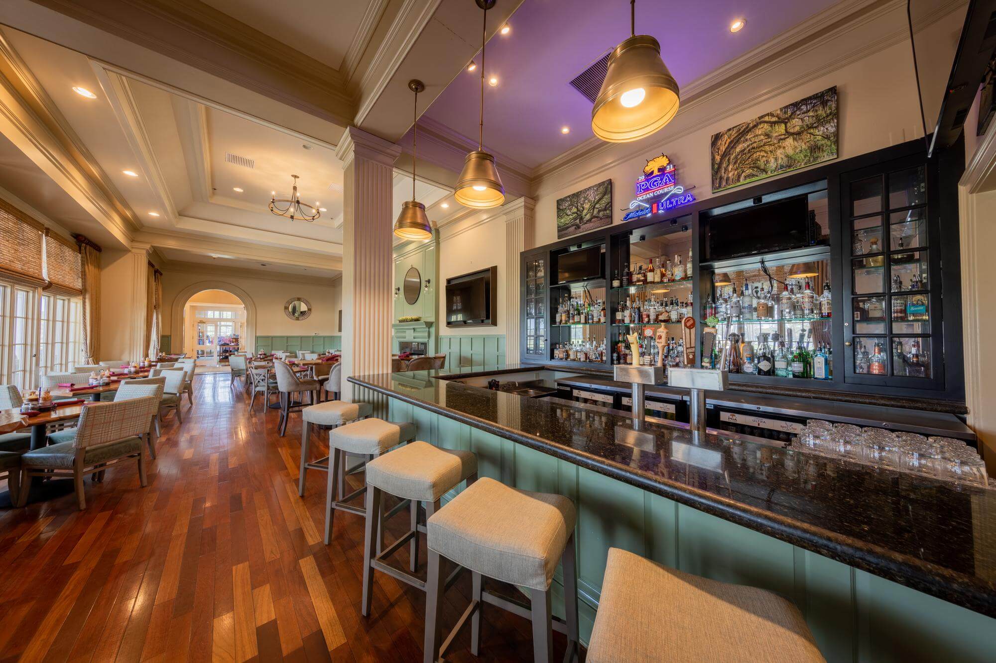 Cherrywood BBQ & Ale House Kiawah Island Golf Resort