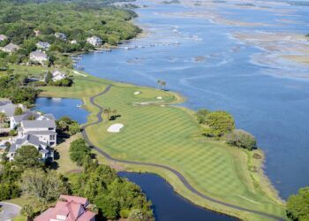 Oak Point Hole 18